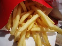 -麦当劳(展览馆店)