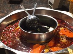 -小天鹅火锅·一线江景洪鼎旗舰店(洪崖洞店)