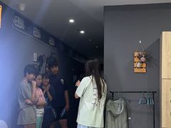 -狂想局密室逃脱(宝山万达店)