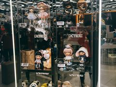 -泡泡玛特POPMART(侨福芳草地店)