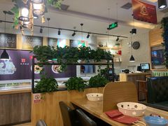 大堂-拿渡·水煮鱼麻辣香锅(王府井奥莱·香江小镇店)