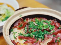 腊肉煲仔饭-周锦记广式餐厅