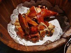 胡桃里招牌烤鸡-胡桃里乐队酒馆(鎏嘉码头店)