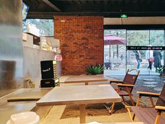-J Create城市露营咖啡·简餐·宠物(上海动物园店)