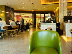 -星巴克臻选(深圳龙华红山天虹店)