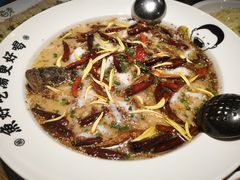 招牌老坛酸菜鱼-江渔儿酸菜鱼(万科东荟城店)