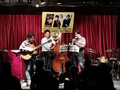-东岸Cafe 爵士俱乐部