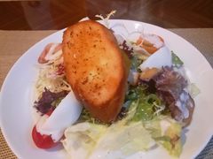 鸡肉蛋糖心蛋色拉-YUE·6·西式融合餐厅(外滩六号店)