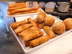 -正南齐北·老街糯米团(洪崖洞店)