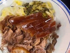 -明姨仔潮汕美食·碳炉猪脚·汕尾牛腩饭·起片鸡煲(起义路店)