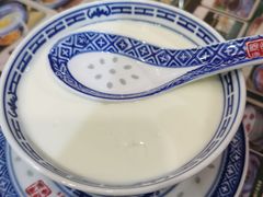 -广信牛奶甜品世家(台东店)