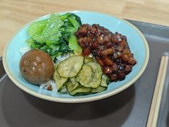 -巷仔内·台湾卤肉饭(七宝店)