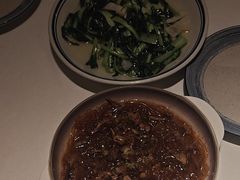 -八府香鸭·啫啫煲(华山路店)