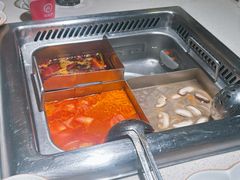 -海底捞火锅鲜切牛肉主题店(长寿路店)