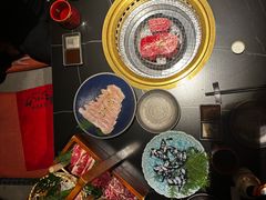 -山川小町·极番烧肉(新地假日广场店)