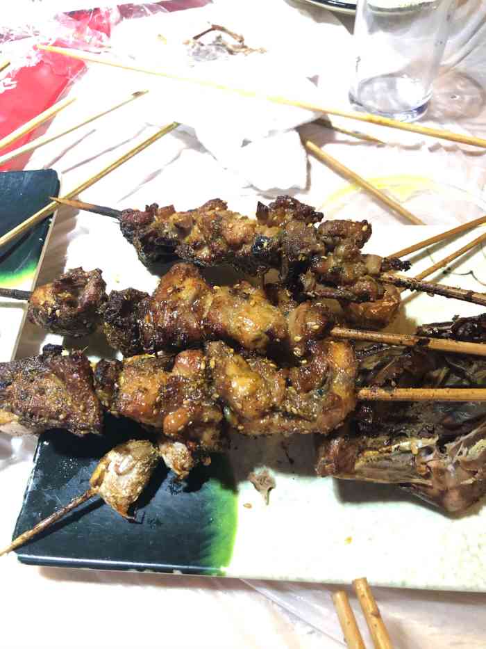 阿海烧烤-"双人战争以及冷战,以饥肠辘辘辗转反侧坐立.