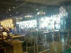 大堂-好伦哥(温都水城店)