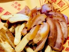 -六泰居·尔滨地标·东北菜(松北店)