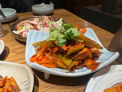 -金石青云炭火烤肉店(中房上东花墅店)