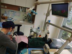 -瑞尔齿科(上海长风大悦城店)