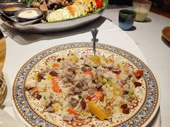 新疆焖锅羊肉抓饭-耶里夏丽·新疆菜·28年喀什老馆(田林东路店)