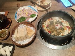 -蘑界·野生菌火锅(深业上城店)