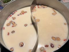 -尚尚仙·酸汤猪手·猪肚鸡火锅(华联万柳购物中心店)