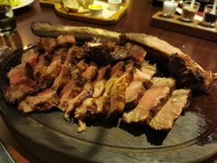 -恰餐厅及酒吧 CHAR Bar & Grill (北京丽都皇冠假日店)
