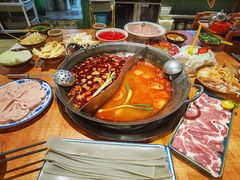 -周小明火锅(黑金冠社区店)