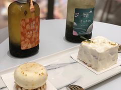 -奈雪的茶(湖滨银泰in77C区PRO店)