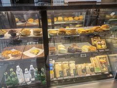 -星巴克(青岛火车北站候车大厅店)