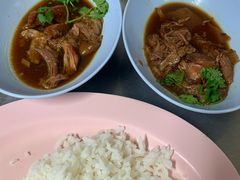 -Kha Mu Charoensang(Silom)