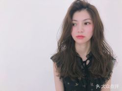 -Miracle集简美发沙龙