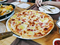风情夏威夷比萨-LUCCA卢卡西班牙海鲜饭(远洋广场店)
