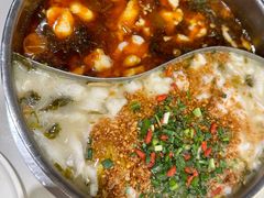 -德林酸菜鱼火锅(南丹店)