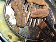 -哈哈碳都·牛肋条无限自助烤肉(台江万达店)