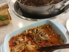 -蛙两只美蛙鱼头火锅(恒茂店)