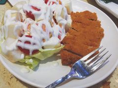鸡排沙拉-明腾壹间茶餐厅(新都会花园广场店)