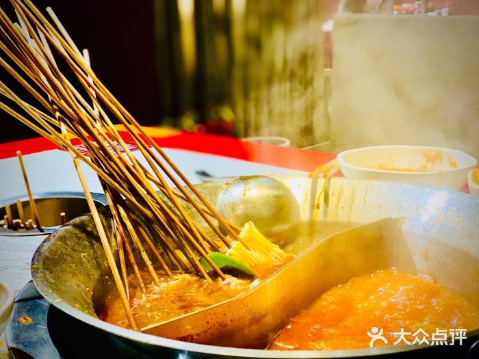 牛華八婆火锅串串(南中环店)图片