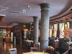 -八府香鸭·啫啫煲(华山路店)