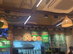 -云阿蛮云南生烫牛肉米线(奉贤路店)