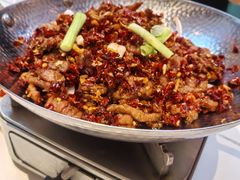 -阿瓦山寨·湘菜现炒·剁椒鱼头王(咸阳总店)