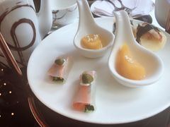 -大中华希尔顿酒店-念自助餐·嗨啤·小龙虾