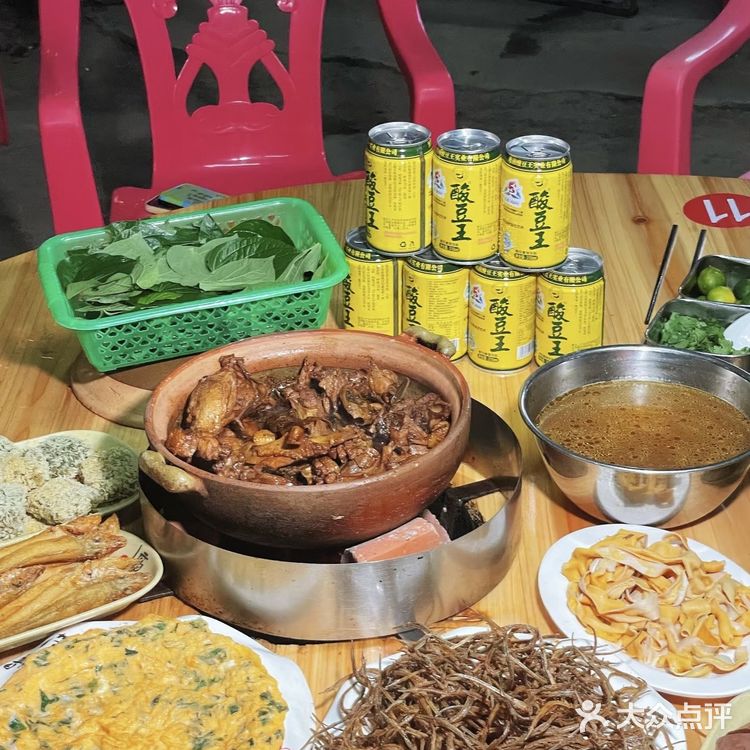 本地人带路才吃得到的三亚正宗屯昌香草鸭