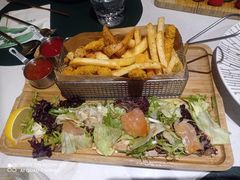 -ins森林童话餐厅coffee&bistro