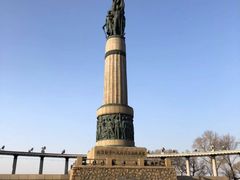 -人民防洪胜利纪念塔