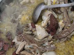 -一口猪海鲜浑锅·东北家常菜