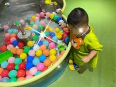 -爱睿思儿童早教亲子游泳(万象城店)