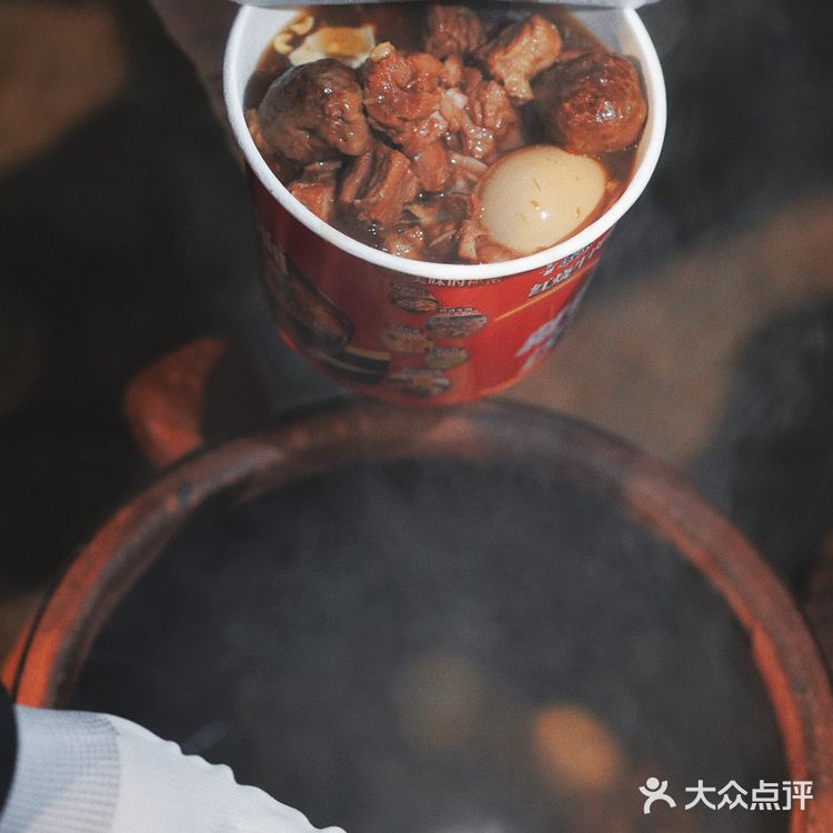 湖州街边吃到了真正的红烧牛肉面🍜豪华版满满的料你会买吗？