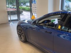 -TESLA 特斯拉(上海太古汇体验店)